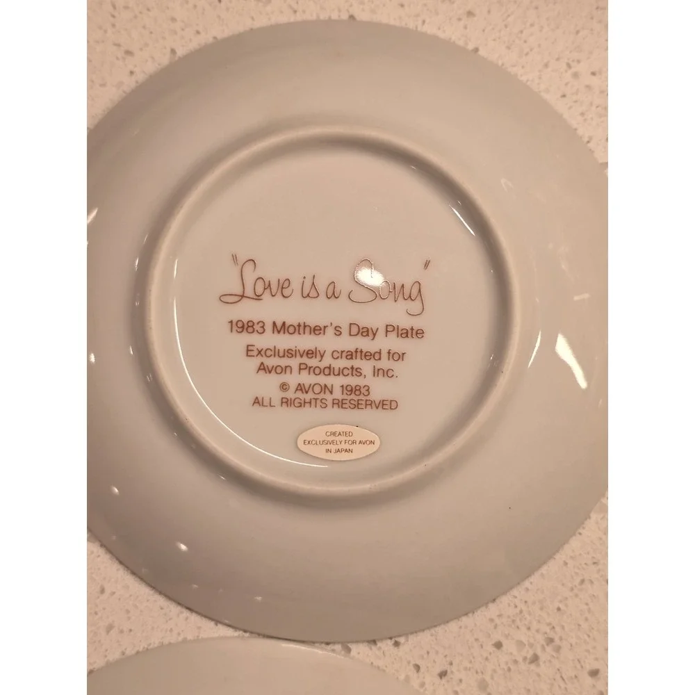 Set of 8 Avon Collectable Plates 1980s